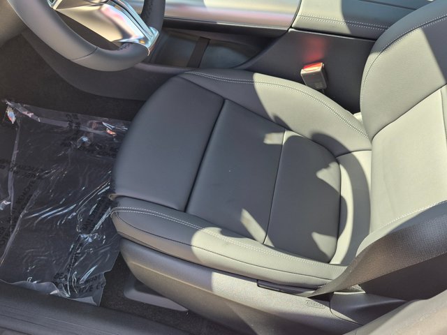 New 2027 Mercedes-Benz CLA 250+ image 4