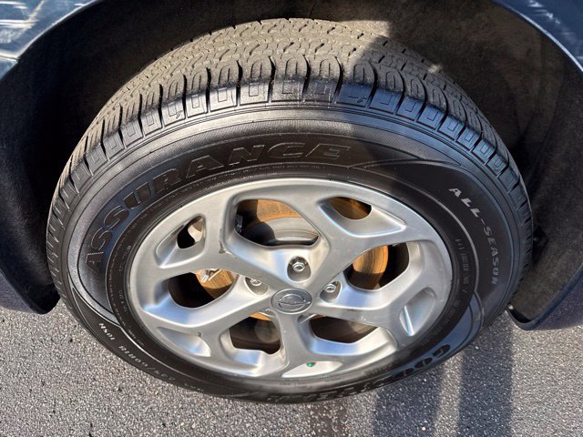 Used 2023 Chrysler Pacifica Limited w/ Uconnect Theater Family Group AWD/4WD image 14