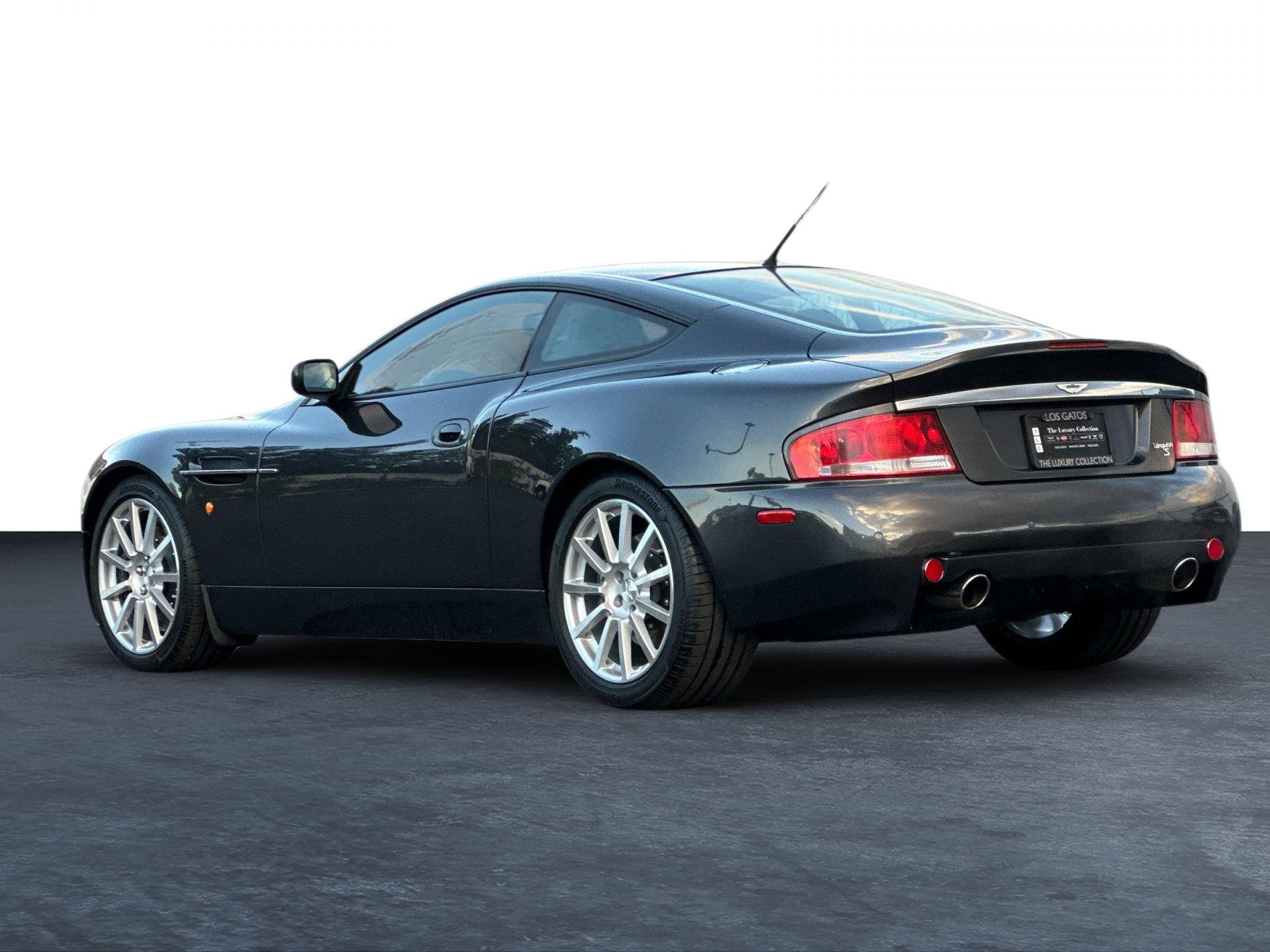 Used 2006 Aston Martin Vanquish S image 2