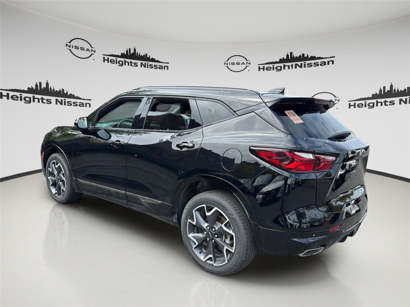 Used 2022 Chevrolet Blazer RS FWD image 2