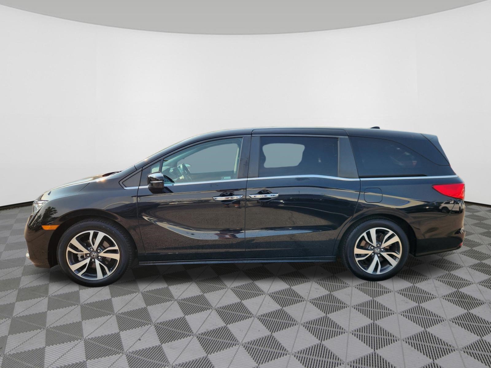 Certified 2021 Honda Odyssey Touring image 5