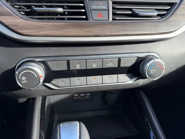 Used 2024 Nissan Altima 2.5 SV image 29