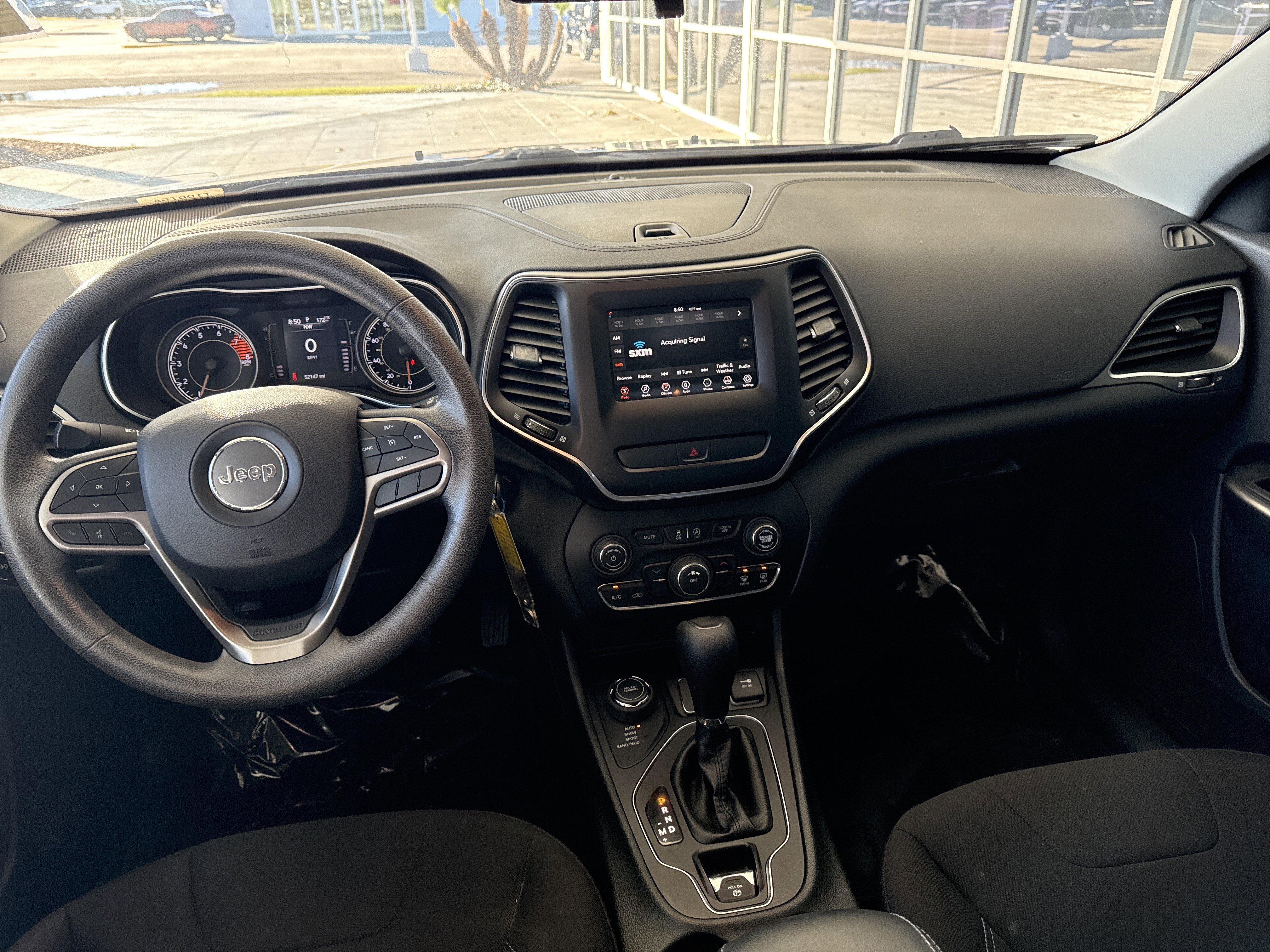 Used 2019 Jeep Cherokee Latitude w/ Popular Appearance Group image 27