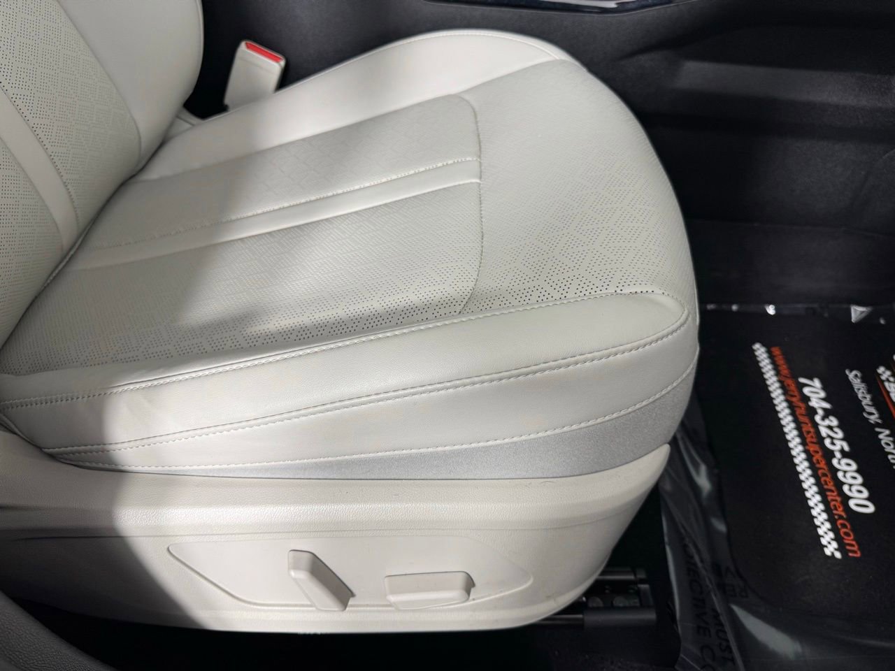 Used 2023 Kia Sorento SX image 30