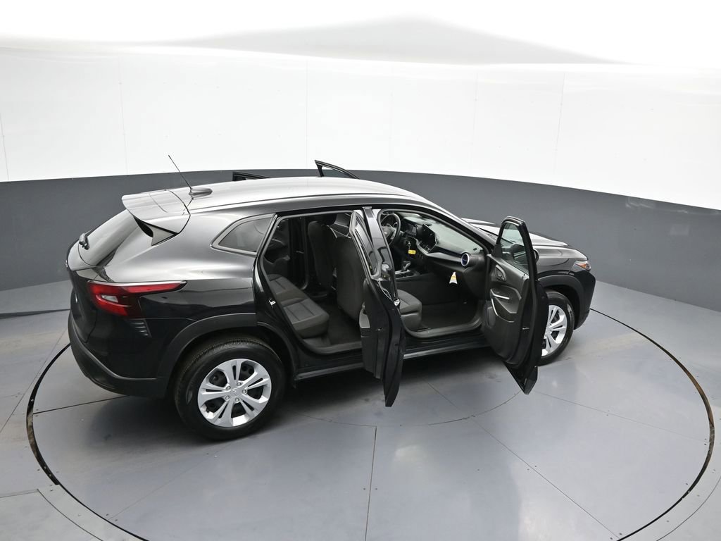 Used 2024 Chevrolet Trax LS w/ Driver Confidence Package image 44