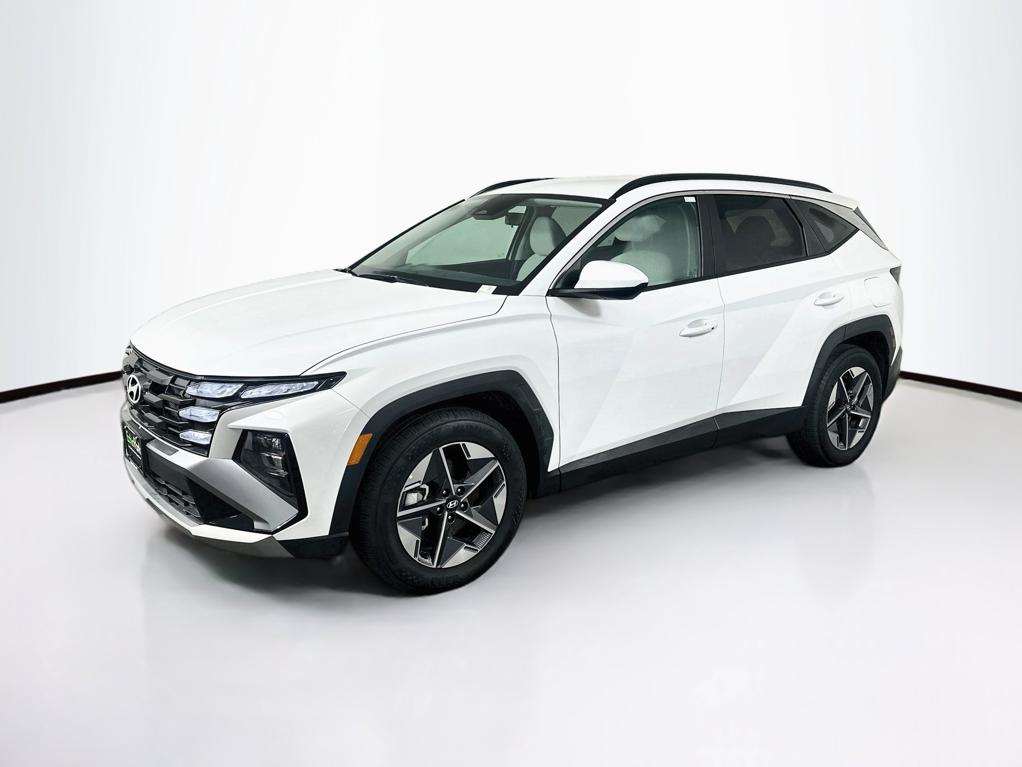 Used 2026 Hyundai Tucson SEL FWD image 3