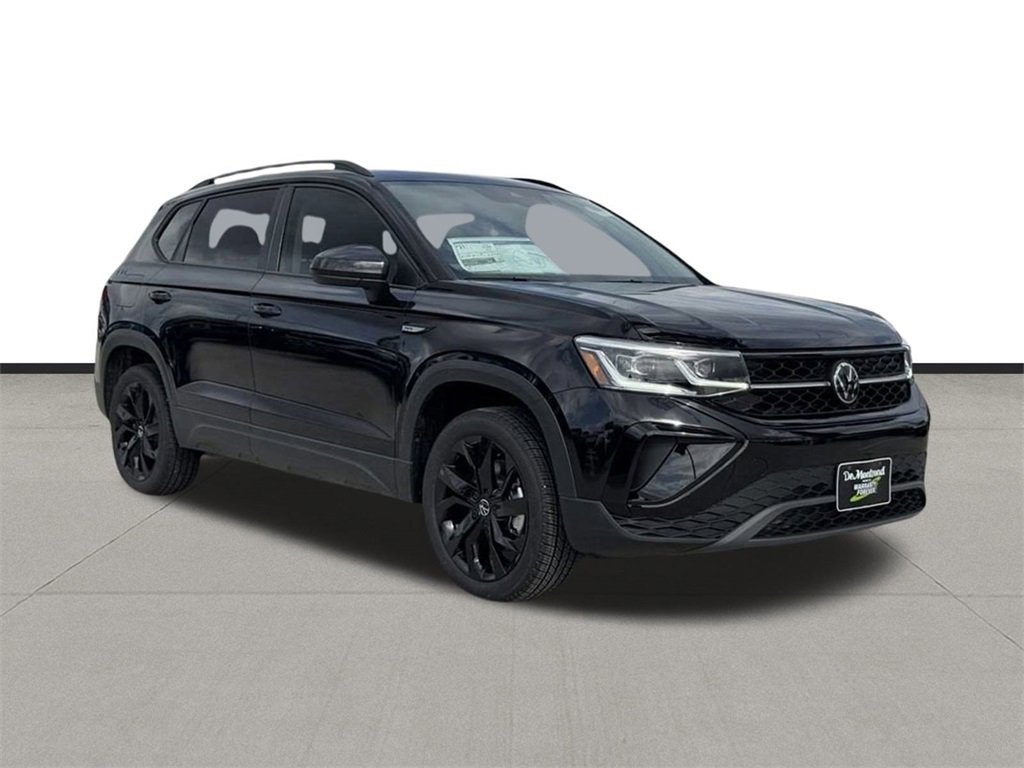 New 2024 Volkswagen Taos SE image 3