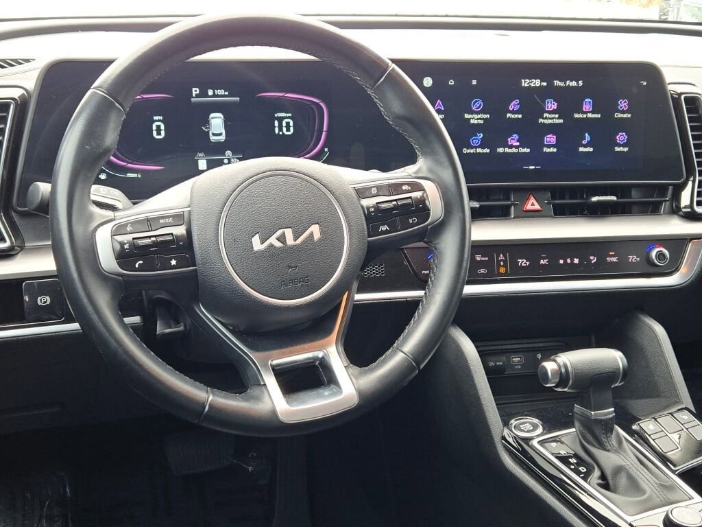 Used 2024 Kia Sportage EX image 17