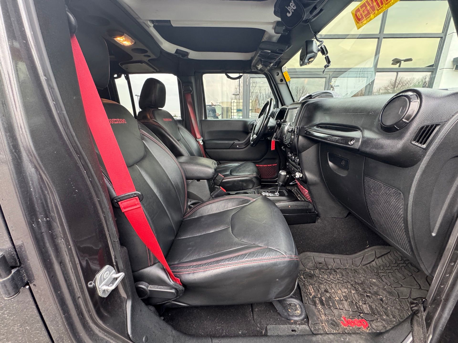 Used 2017 Jeep Wrangler Unlimited Rubicon image 5