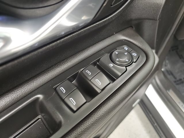 Used 2022 GMC Terrain Denali w/ Denali Premium Package AWD/4WD image 13