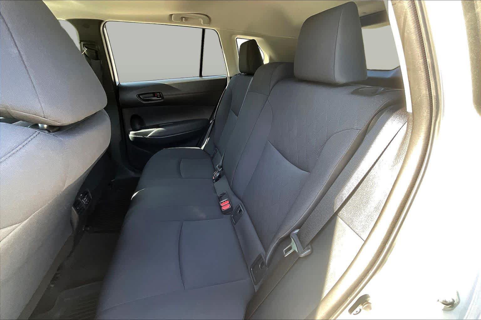 Used 2023 Toyota Corolla Cross LE w/ Moonroof Package FWD image 20