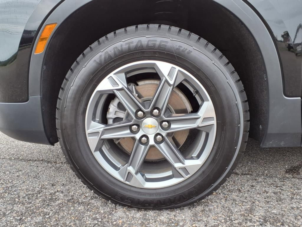 Used 2023 Chevrolet Blazer LT image 6