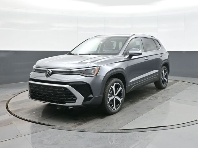 New 2026 Volkswagen Taos SEL image 3