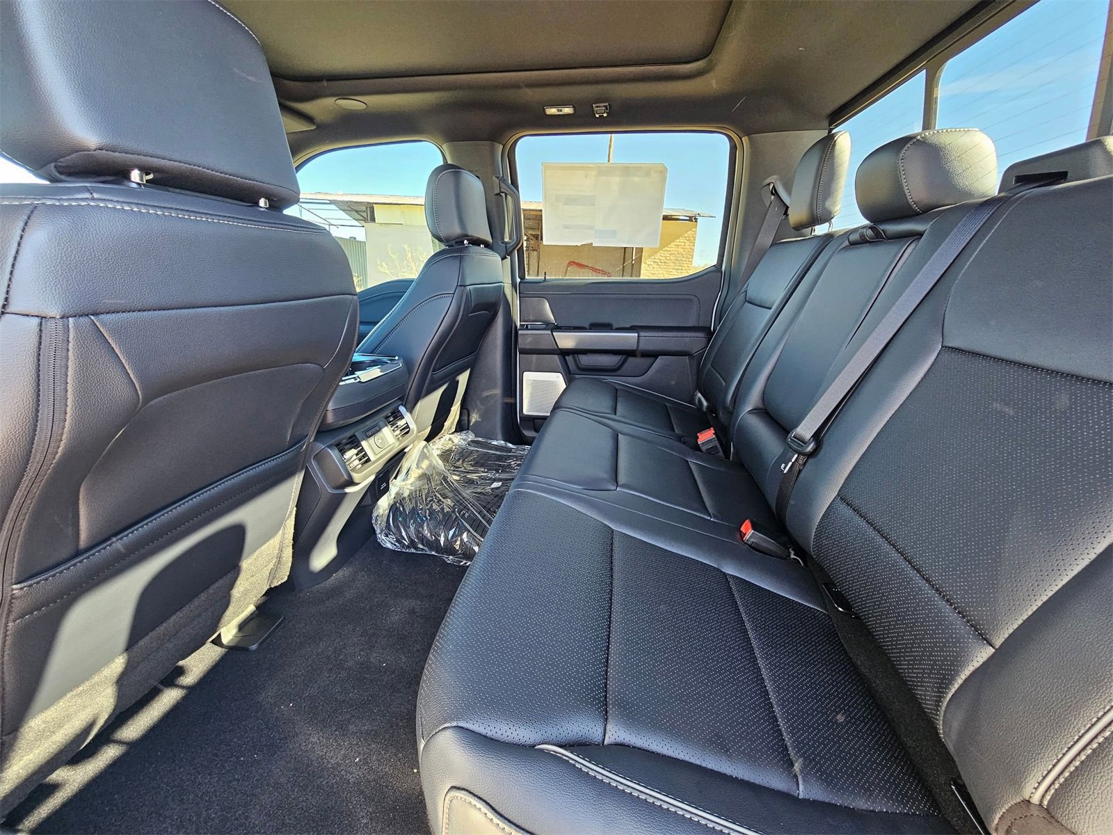 New 2025 Ford F150 Lariat w/ Equipment Group 502A High image 22