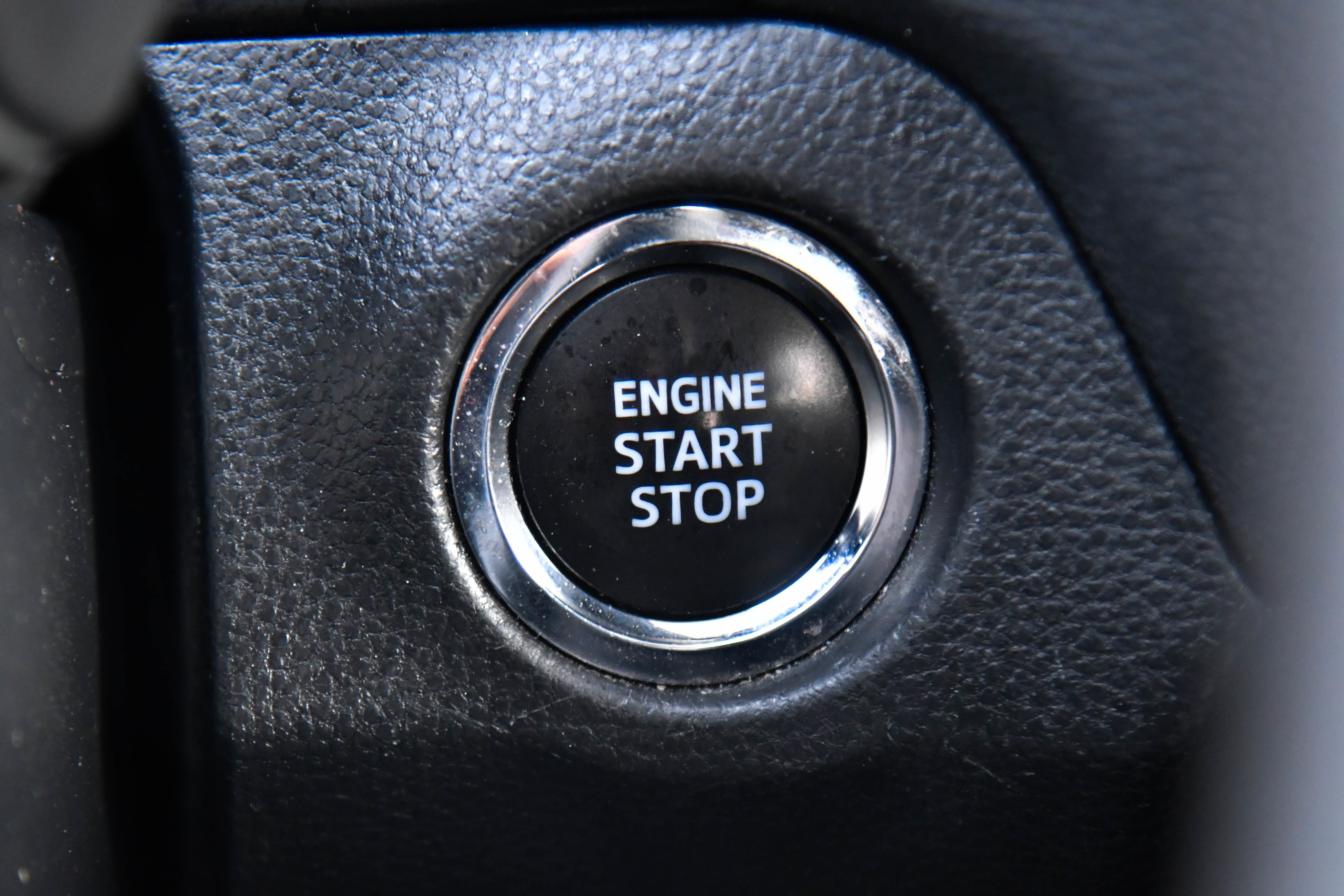 Used 2023 Toyota RAV4 XLE image 30