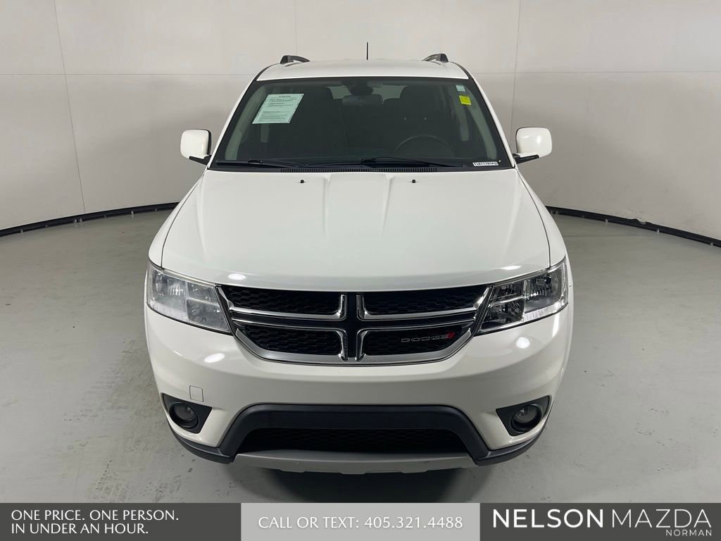 Used 2018 Dodge Journey SXT FWD image 2