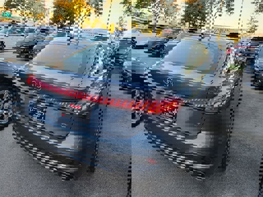 New 2025 Audi A5 2.0T Premium image 4