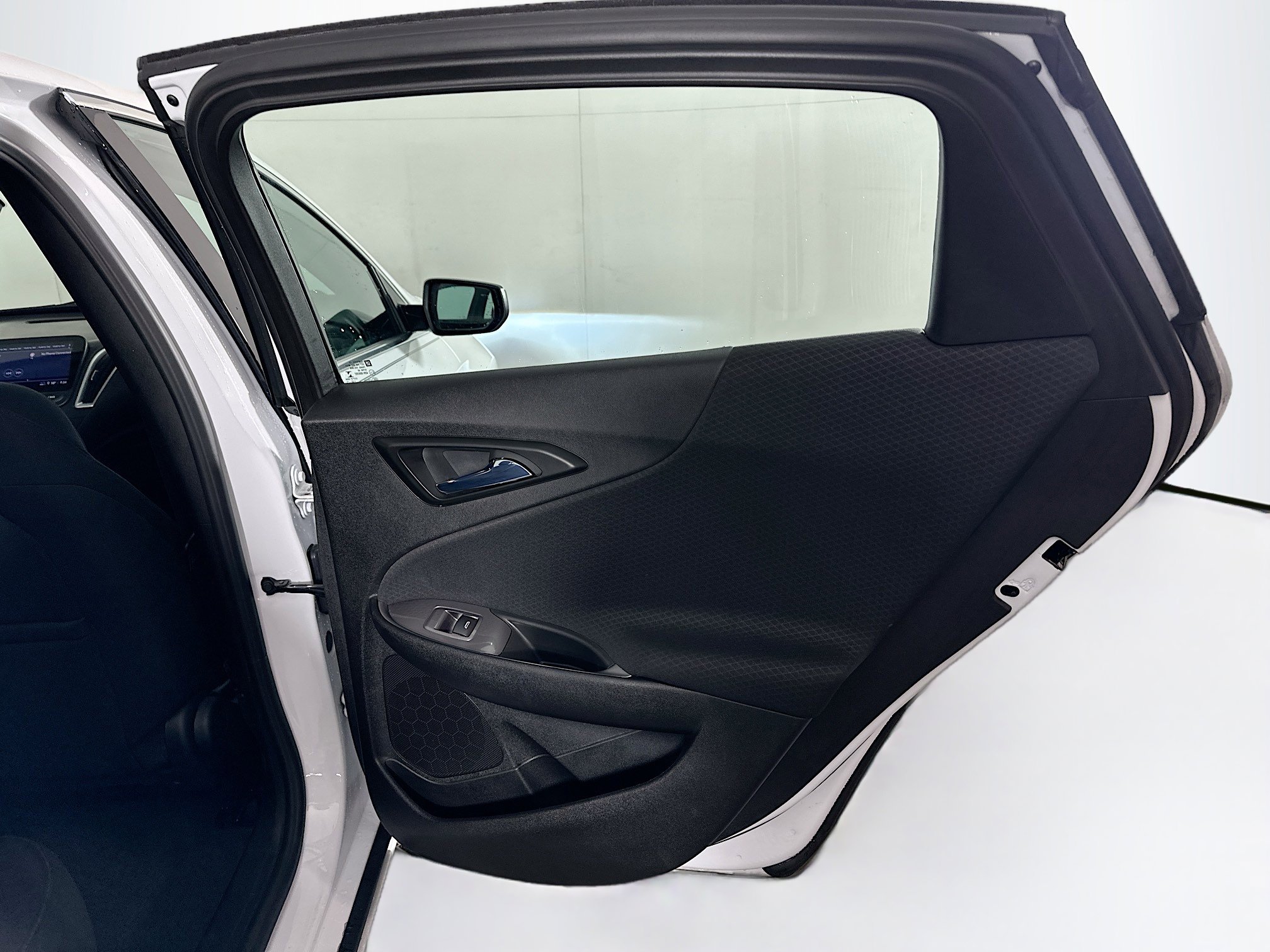 Used 2022 Chevrolet Malibu LS image 27