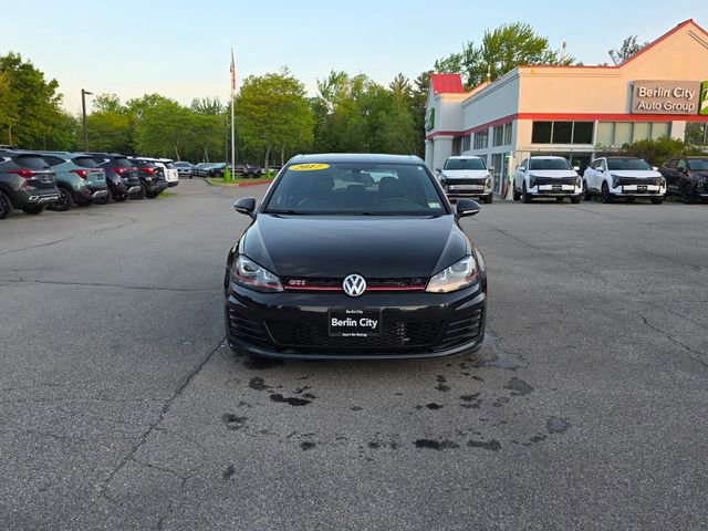 Used 2017 Volkswagen GTI SE FWD image 3