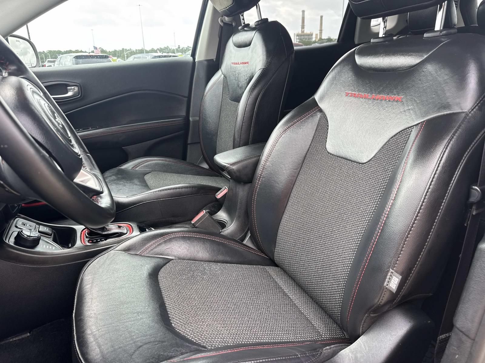 Used 2019 Jeep Compass Trailhawk AWD/4WD image 15