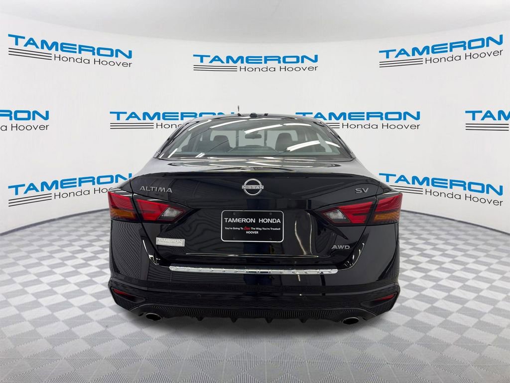 Used 2023 Nissan Altima 2.5 SV w/ SV Premium Package image 4