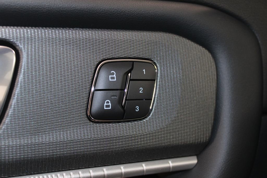 New 2026 Ford Explorer ST-Line w/ ST-Line Street Pack image 40