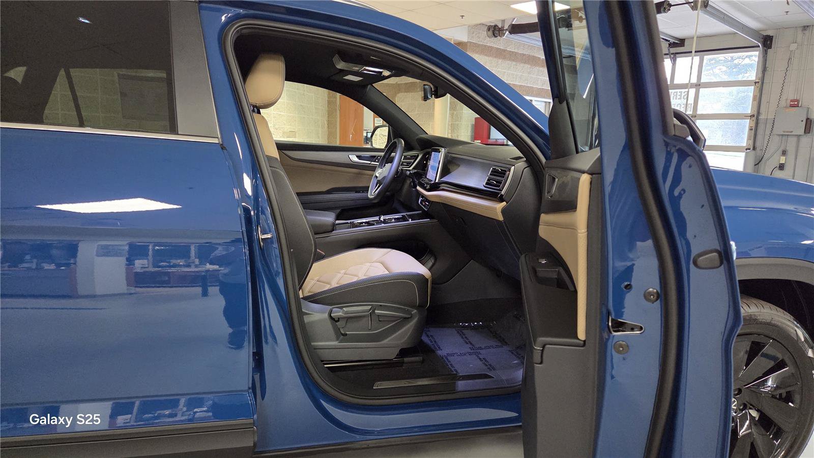 New 2026 Volkswagen Atlas Cross Sport SE AWD/4WD image 29