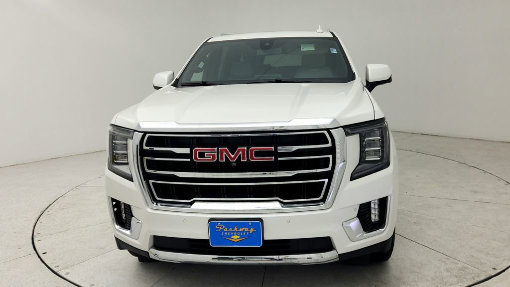 Used 2022 GMC Yukon XL SLT w/ SLT Premium Package RWD image 2