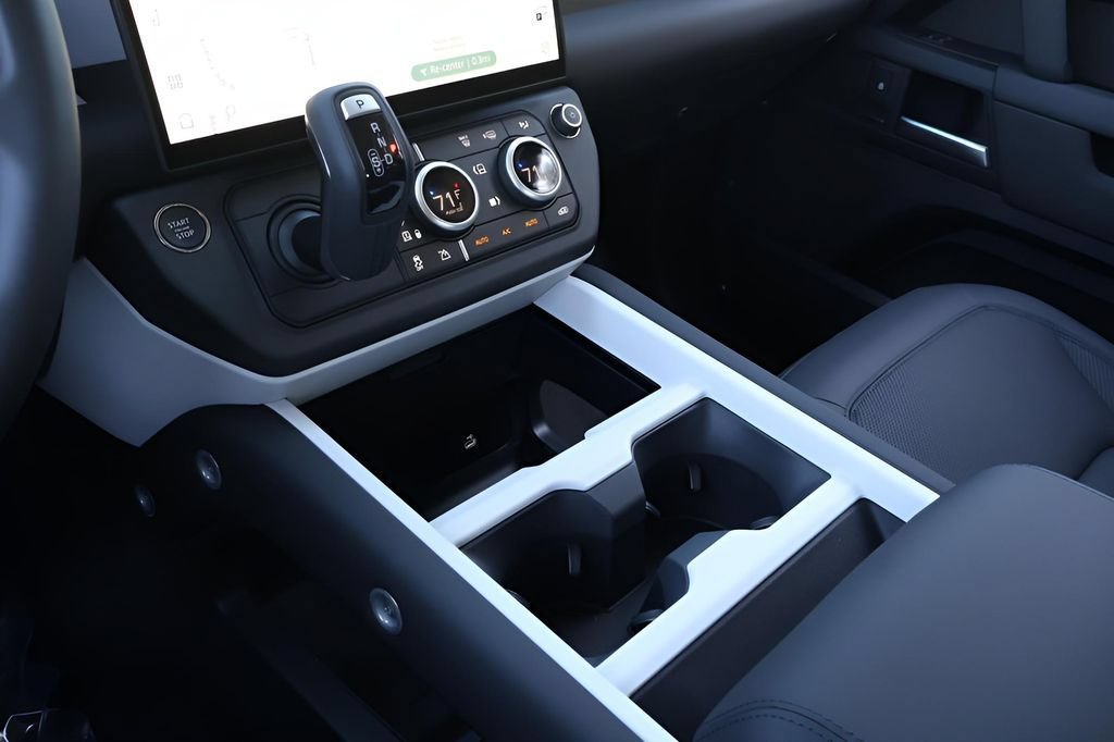 Used 2026 Land Rover Defender 110 S AWD/4WD image 26