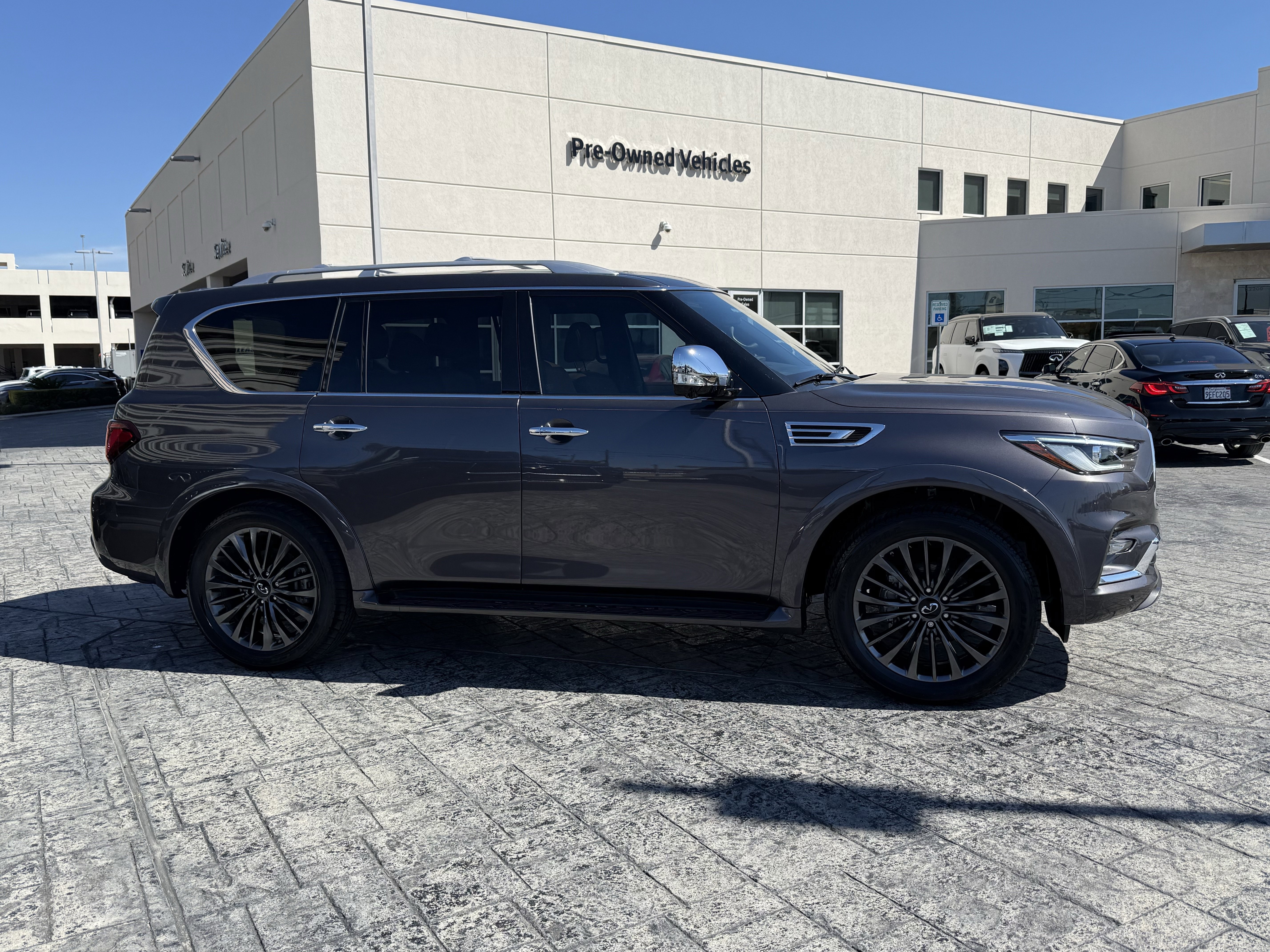 Certified 2024 INFINITI QX80 Sensory w/ Cargo Package image 8