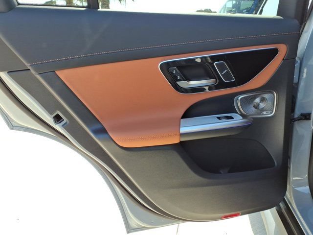New 2026 Mercedes-Benz GLC 300 image 17
