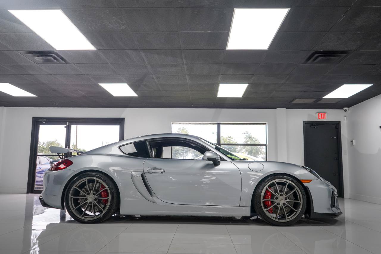 Used 2016 Porsche Cayman GT4 RWD image 8