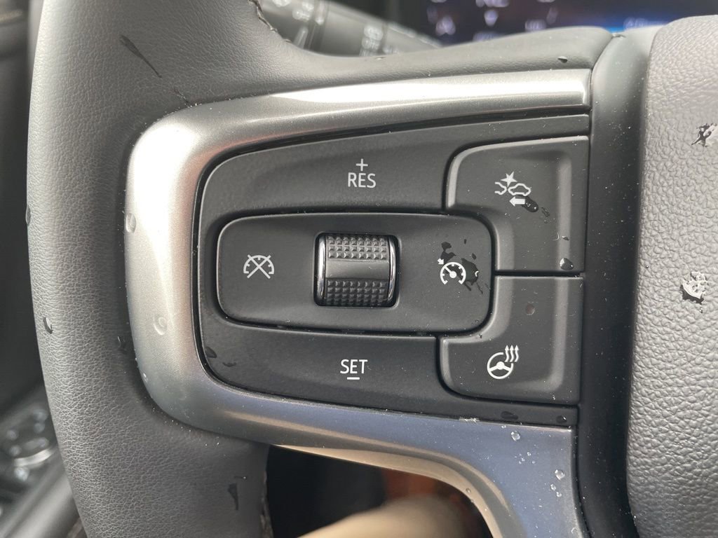 Used 2024 Chevrolet Tahoe Premier AWD/4WD image 20