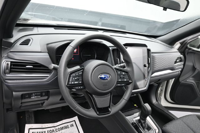 Used 2025 Subaru Forester Premium AWD/4WD image 16