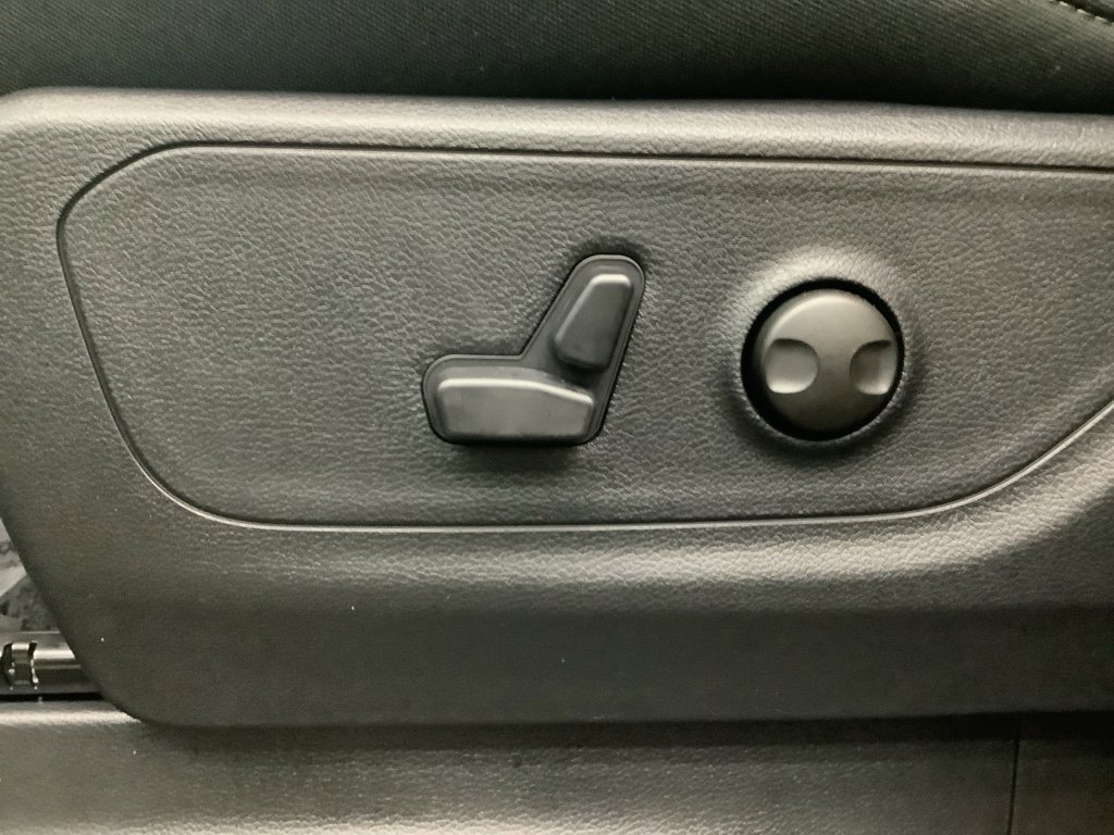 New 2026 RAM 1500 Big Horn AWD/4WD image 13