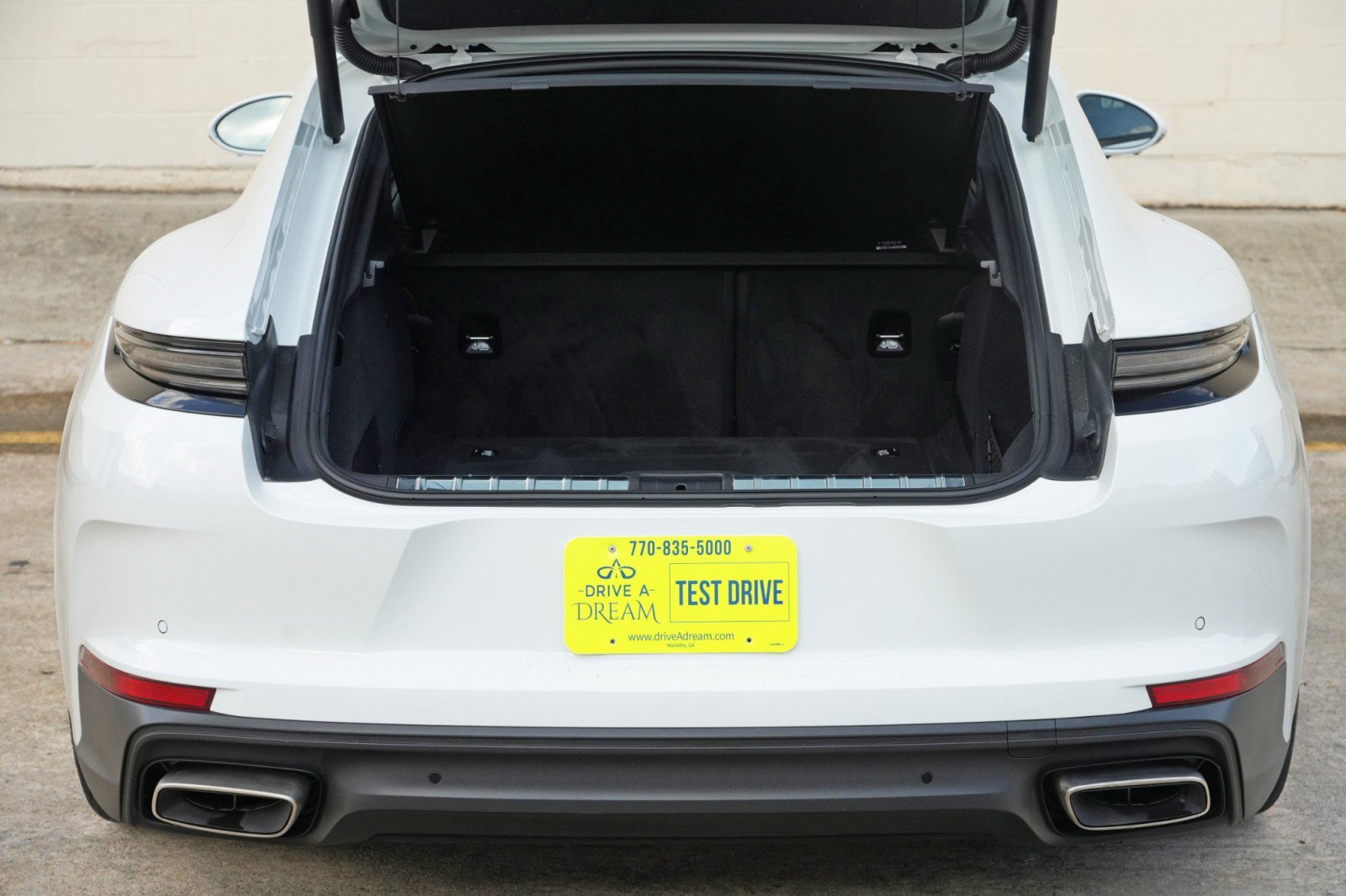 Used 2025 Porsche Panamera 4 AWD/4WD image 10