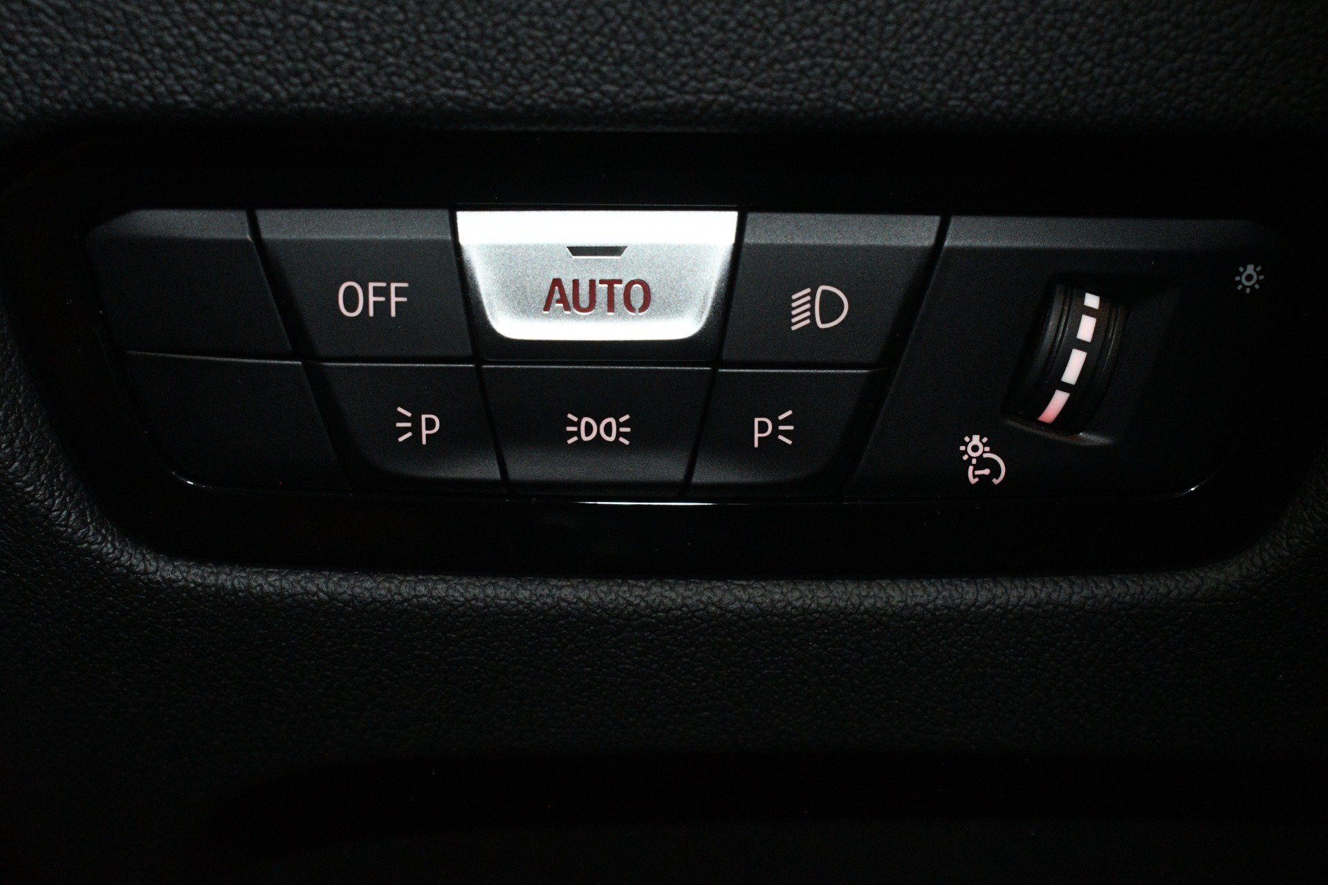 Used 2025 BMW M2 w/ Lighting Package RWD image 43