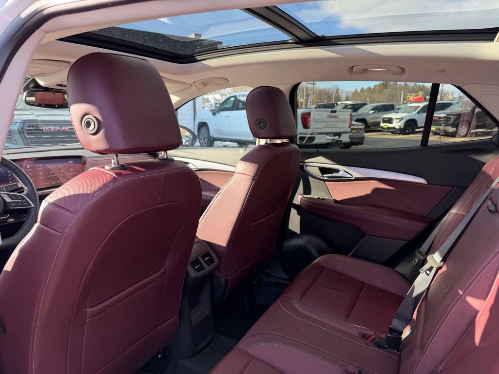 Used 2025 Buick Envision Sport Touring image 12