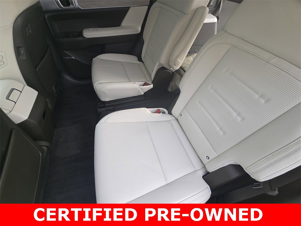 Used 2025 Hyundai Santa Fe Calligraphy image 15