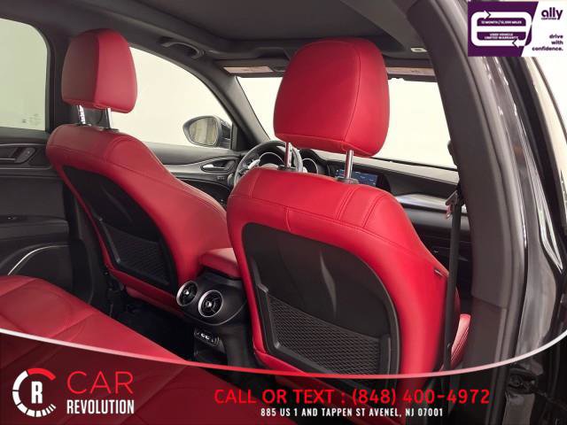 Used 2022 Alfa Romeo Stelvio Veloce image 43