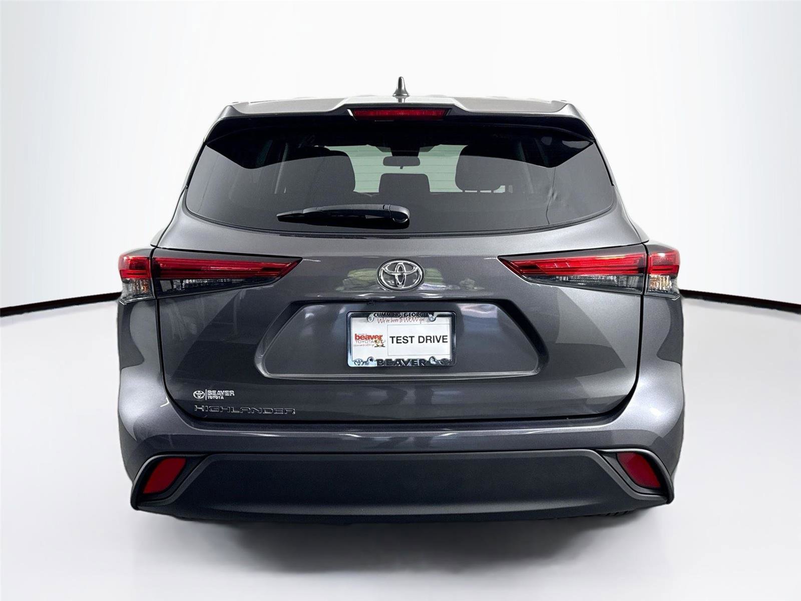 Certified 2023 Toyota Highlander L FWD image 10