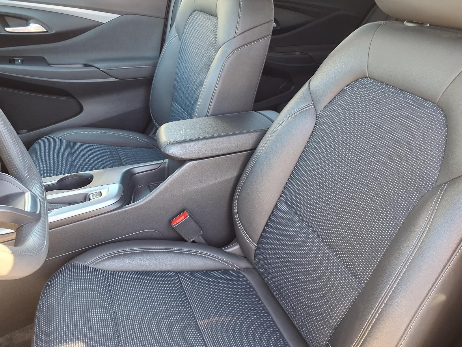 Used 2026 Buick Envista Preferred FWD image 3
