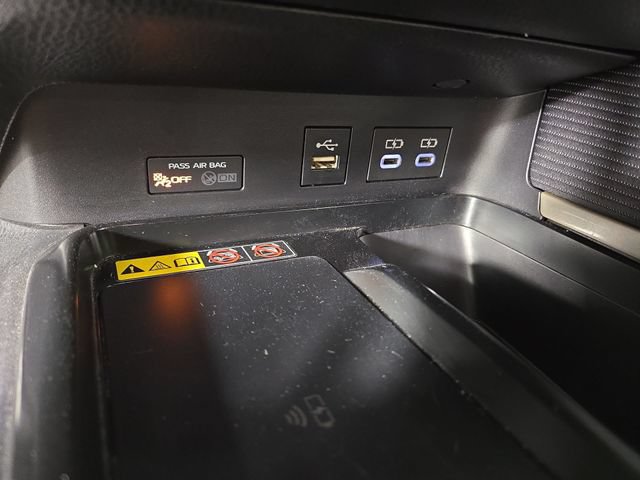 Used 2025 Toyota Camry SE FWD image 24