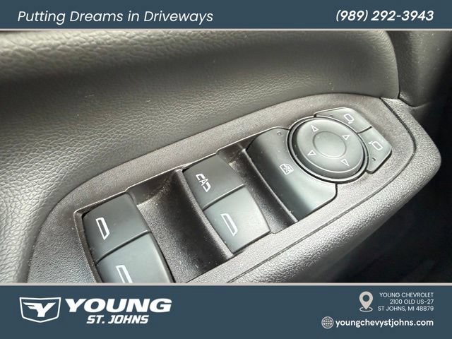 Used 2020 Chevrolet Equinox LT w/ Driver Convenience Package FWD image 24