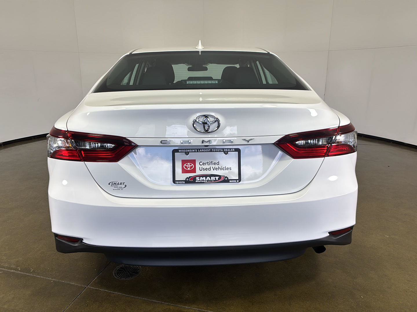 Used 2024 Toyota Camry LE FWD image 19