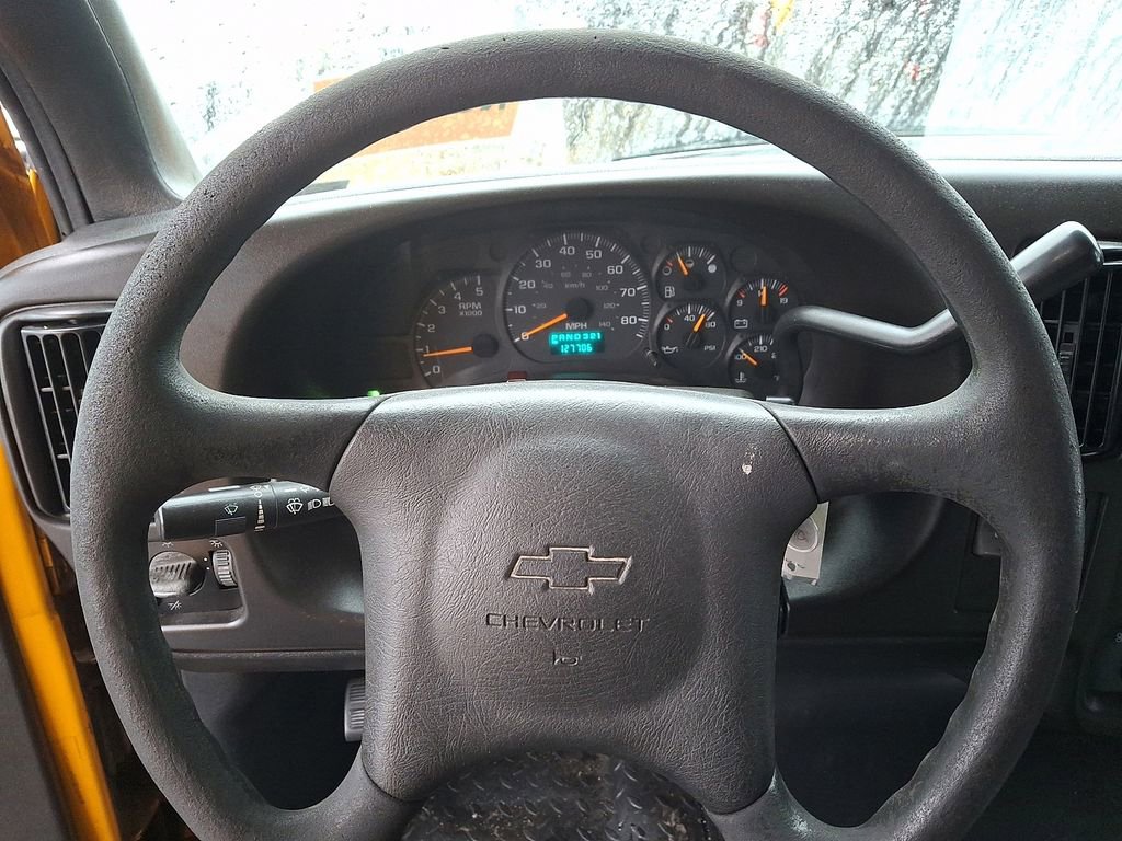 Used 2005 Chevrolet Kodiak C5500 2WD Regular Cab image 15