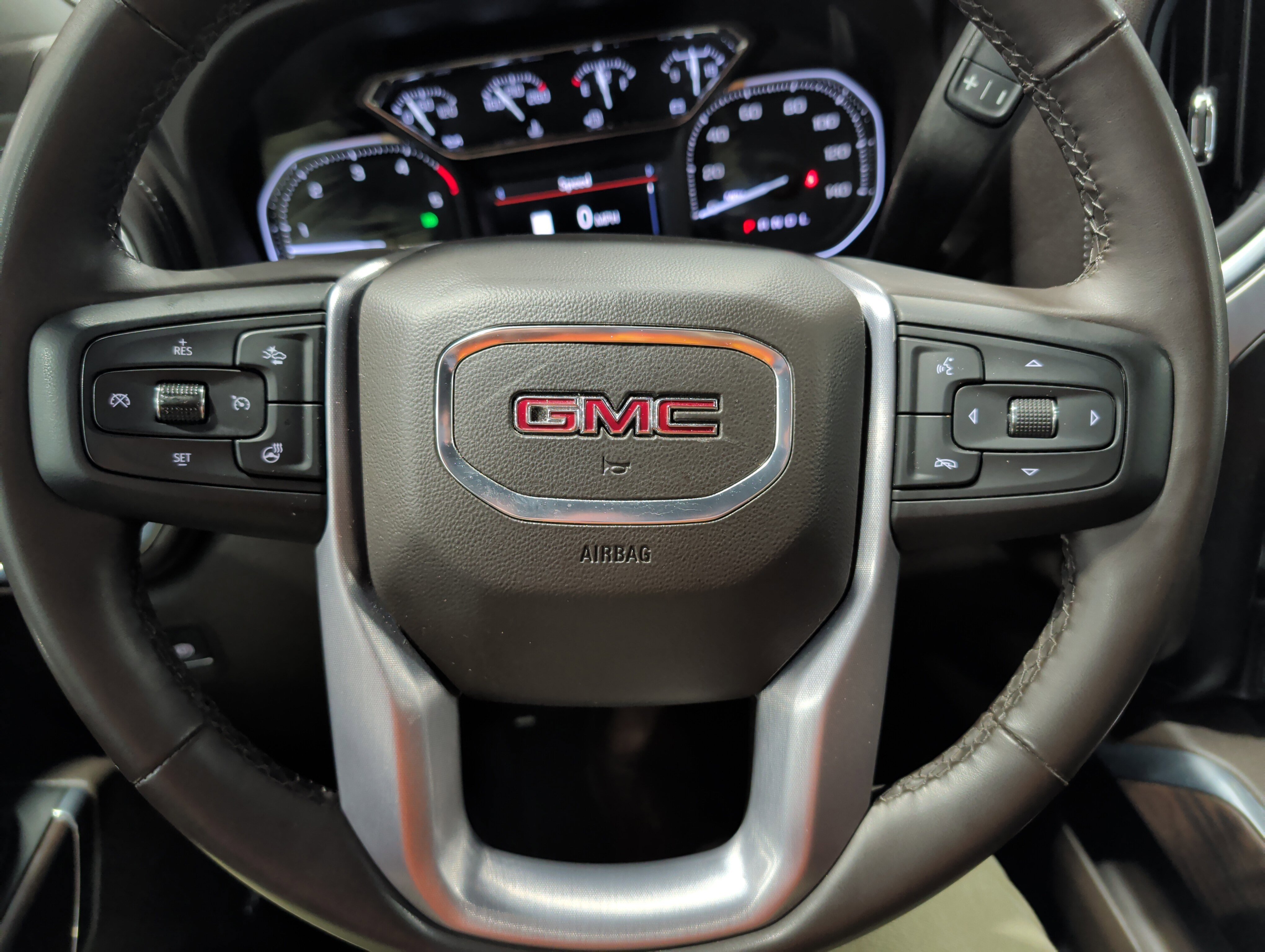 Used 2023 GMC Sierra 3500 SLT w/ SLT Preferred Package image 10