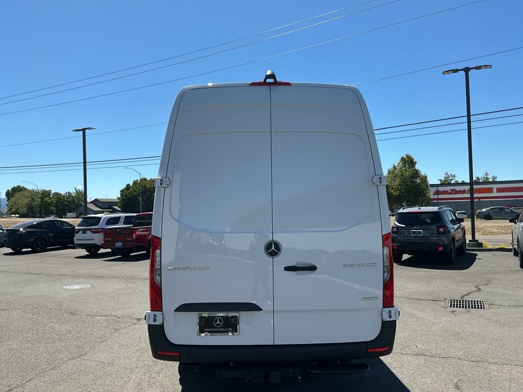 New 2026 Mercedes-Benz Sprinter 3500 image 9