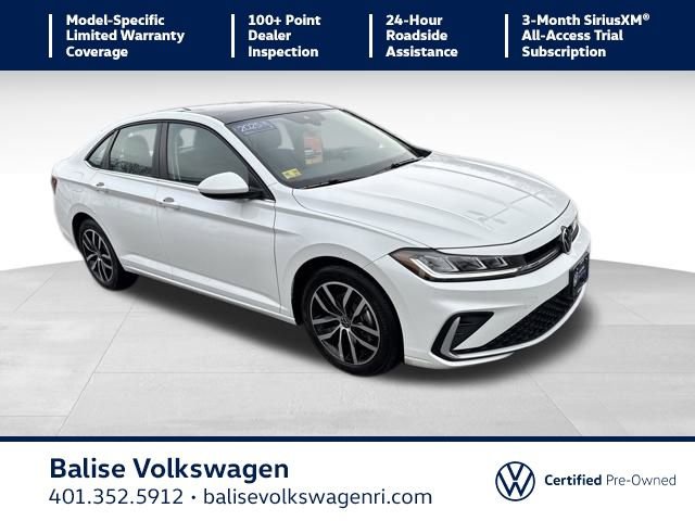 Certified 2025 Volkswagen Jetta SE w/ Sunroof Package