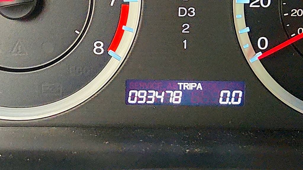 Used 2010 Honda Accord EX-L image 16
